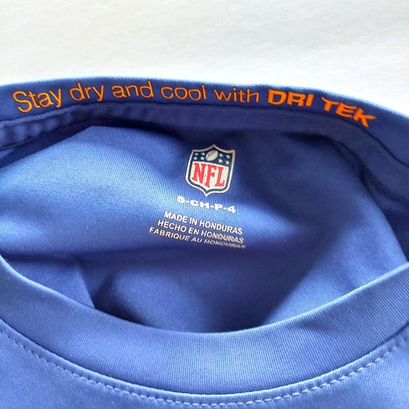 EUC Boy's NFL Giants L/S Dri Tek Tee Sz Sm - Picture 4 of 5